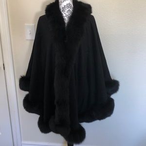 Belle Fare 100% Cashmere cape Size L